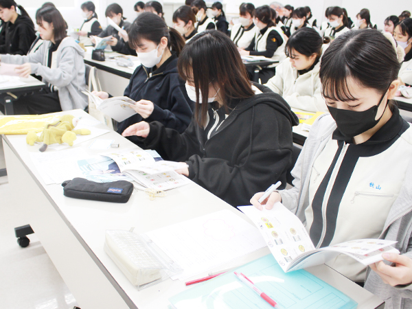 １年生へ接客のポイント説明！